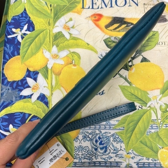 Brand New Patricia Nash Genuine Tooled Leather Blue Coral Cassini Wristlet - Picture 8 of 15